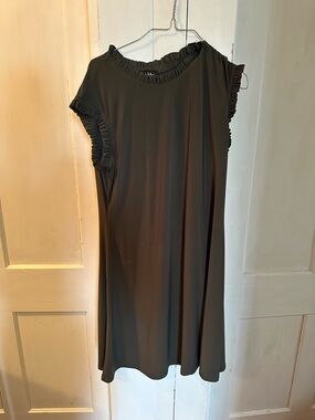 Green Ruffle-Trim Sleeveless Shift Dress